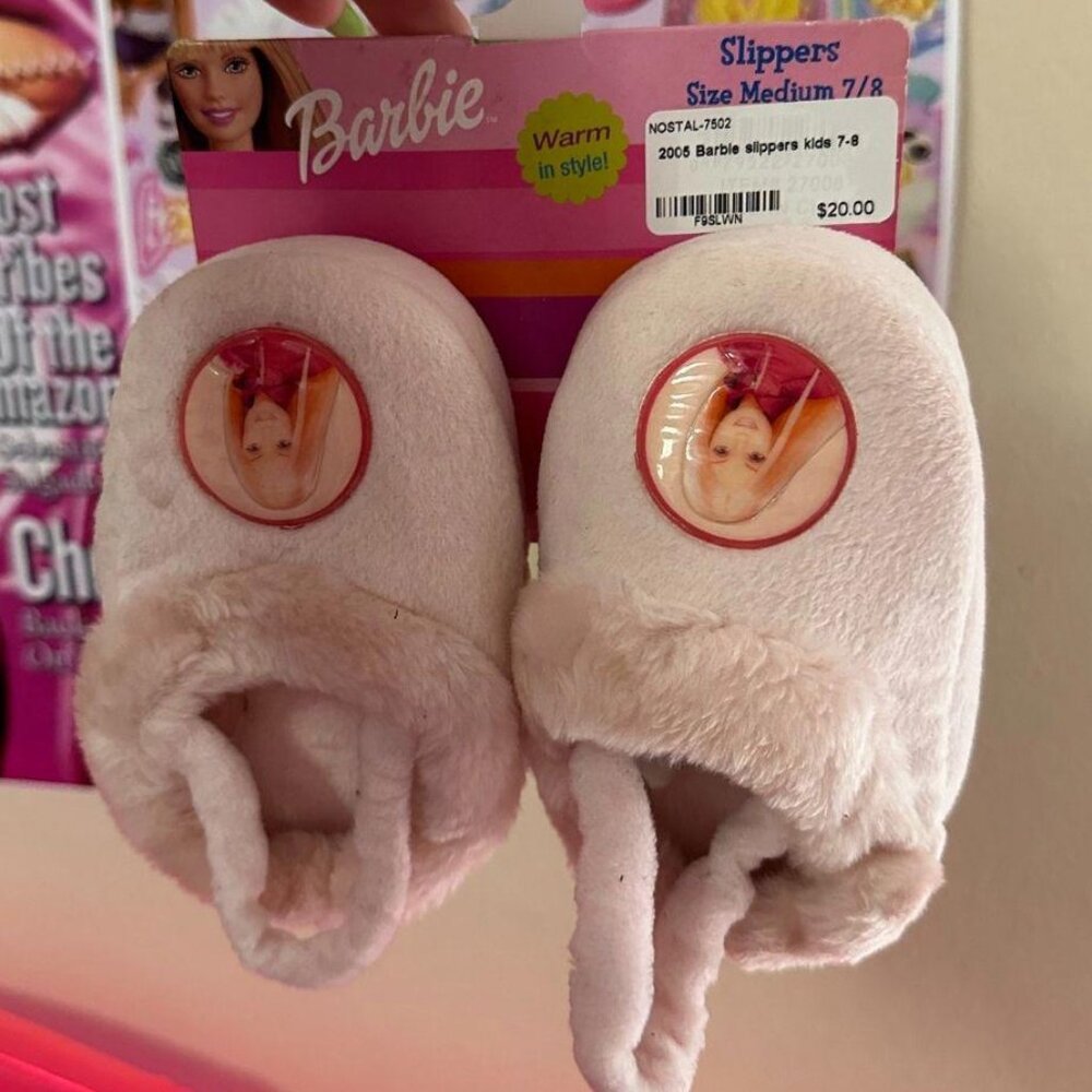 2005 BARBIE SLIPPERS KIDS (7-8)*
